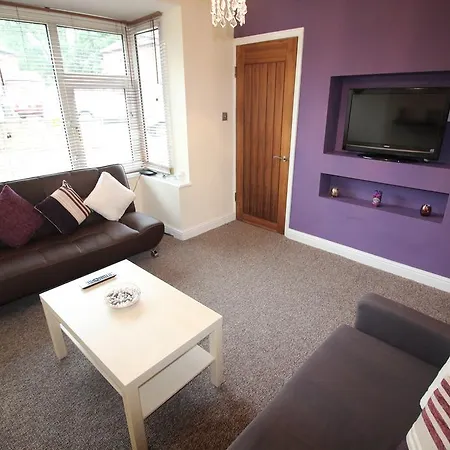 3 Bed House In Leeds Σπίτι διακοπών *