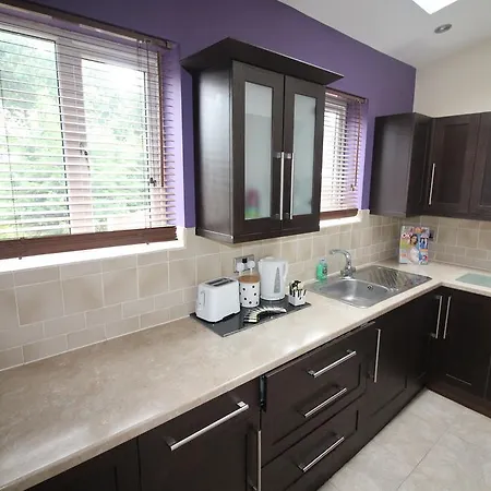 Σπίτι διακοπών 3 Bed House In Leeds Λιντς