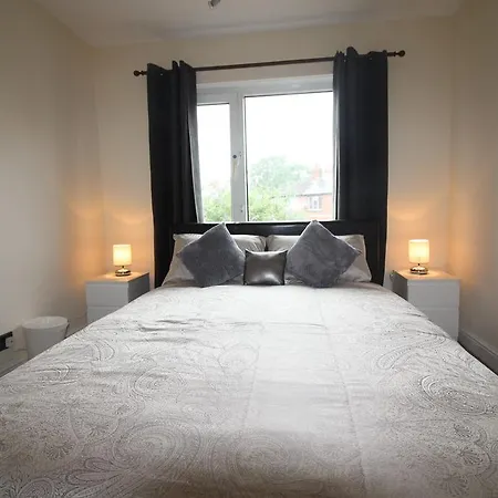 Σπίτι διακοπών 3 Bed House In Leeds